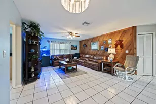 116 Santa Monica Ave, Royal Palm Beach, FL 33411 - Photo 10