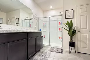 729 SW Lakehurst Dr, Port Saint Lucie, FL 34983 - Photo 10