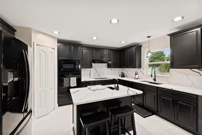 5423 NW Wisk Fern Circle, Port Saint Lucie, FL 34986 - Photo 18