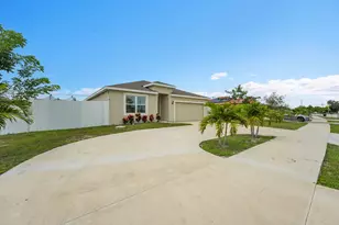 418 NW Airoso Blvd, Port Saint Lucie, FL 34983 - Photo 6