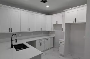 826 Middleton Dr SW, Vero Beach, FL 32962 - Photo 26