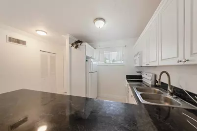 2581 N Garden Drive, Unit #206, Lake Worth, FL 33461 - Photo 8