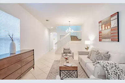 2812 Eagle Rock Circle, Unit #902, West Palm Beach, FL 33411 - Photo 4