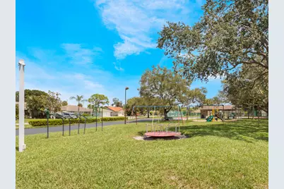 7431 Hazelwood Circle, Lake Worth, FL 33467 - Photo 32