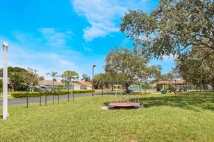 7431 Hazelwood Cir, Lake Worth, FL 33467 - Photo 32