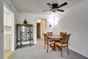 130 Cambridge F, West Palm Beach, FL 33417 - Photo 16