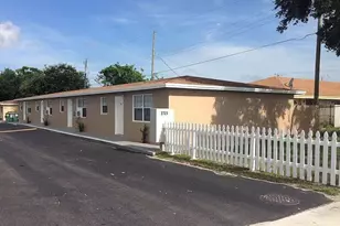 2721 Ave Ave S Unit, Riviera Beach, FL 33404 - Photo 2