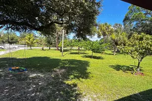 425 S Quebrada St, Clewiston, FL 33440 - Photo 2