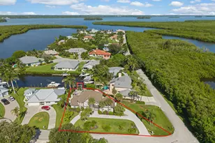 121 Queen Eugenia Ct, Fort Pierce, FL 34949 - Photo 2