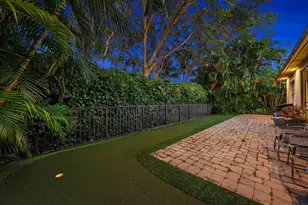 12157 Aviles Cir, Palm Beach Gardens, FL 33418 - Photo 28