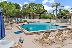 413 Brackenwood Ln S, Palm Beach Gardens, FL 33418 - Photo 32