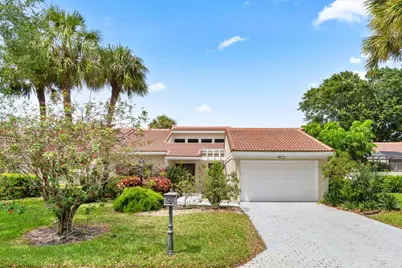 25 Glens Drive W, Boynton Beach, FL 33436 - Photo 2