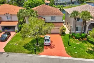 18271 Coral Isles Dr, Boca Raton, FL 33498 - Photo 1