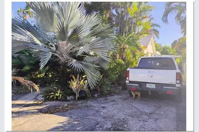 1221 18th Avenue N, Lake Worth Beach, FL 33460 - Photo 1