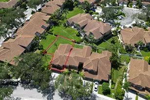 15822 SW 10th St, Pembroke Pines, FL 33027 - Photo 2