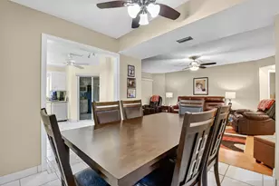 3871 Via Poinciana, Lake Worth, FL 33467 - Photo 4
