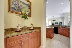 8123 Woodslanding Trail, West Palm Beach, FL 33411 - Photo 8