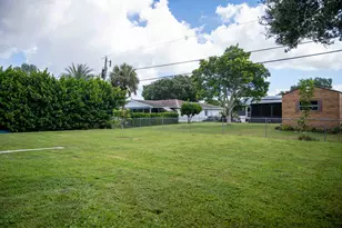 1881 SE Manth Ln, Port Saint Lucie, FL 34983 - Photo 4