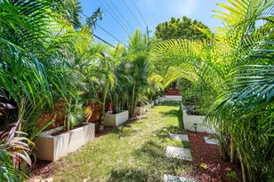 2041 NE 30th St, Fort Lauderdale, FL 33306 - Photo 36