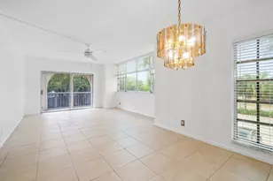 250 NE 20th St, Boca Raton, FL 33431 - Photo 8
