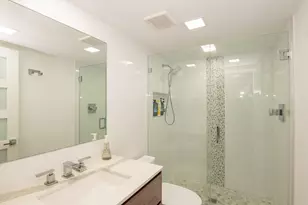 2400 Presidential Way, West Palm Beach, FL 33401 - Photo 24