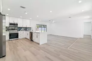 4421 NW 2nd Ct, Coconut Creek, FL 33066 - Photo 6