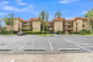 200 Jacaranda Country Club Dr, Plantation, FL 33324 - Photo 24