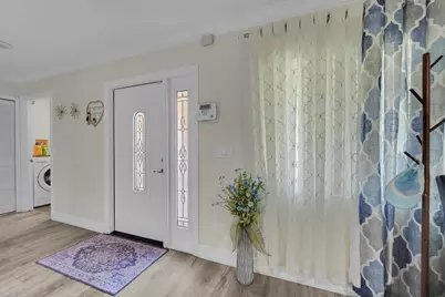 804 Holly Avenue, Fort Pierce, FL 34982 - Photo 4