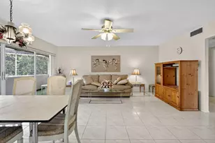 6 Greenway Village N, Royal Palm Beach, FL 33411 - Photo 4