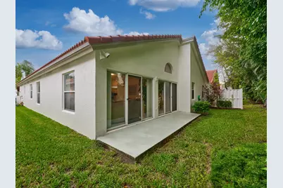 9758 Harbour Lake Circle, Boynton Beach, FL 33437 - Photo 20