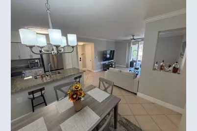 6400 Emerald Dunes Drive, Unit #301, West Palm Beach, FL 33411 - Photo 12