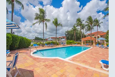 1590 S 42nd Circle, Unit #208, Vero Beach, FL 32967 - Photo 20