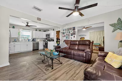 6379 SE Lake Circle Drive, Stuart, FL 34997 - Photo 8