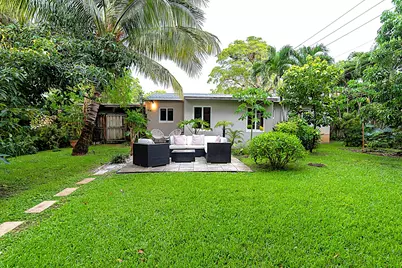 1401 NE 17th Way, Fort Lauderdale, FL 33304 - Photo 1