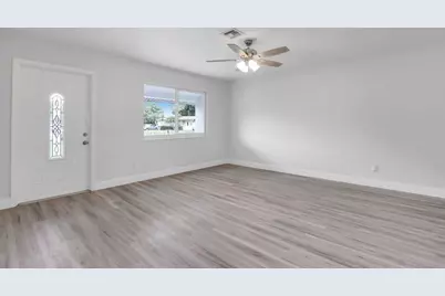 119 SE Camino Street, Port Saint Lucie, FL 34952 - Photo 6