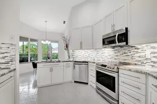 4681 Carlton Golf Dr, Lake Worth, FL 33449 - Photo 10