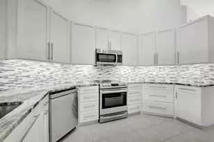 4681 Carlton Golf Dr, Lake Worth, FL 33449 - Photo 8