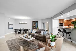 4600 N Ocean Dr, Singer Island, FL 33404 - Photo 8