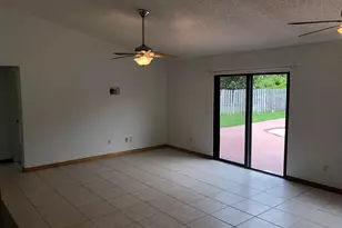 4063 SE Jacaranda St, Stuart, FL 34997 - Photo 6