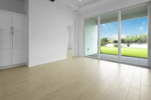 213 SE Via Sangro, Port Saint Lucie, FL 34952 - Photo 4