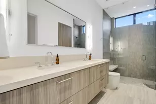 310 Grove Pl, Delray Beach, FL 33444 - Photo 56