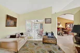 152 SW Hawthorne Cir, Port Saint Lucie, FL 34953 - Photo 22