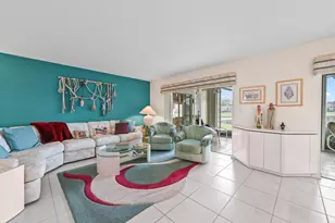 9975 Seacrest Cir, Boynton Beach, FL 33437 - Photo 6
