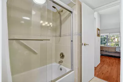 3810 Via Poinciana, Unit #206, Lake Worth, FL 33467 - Photo 26