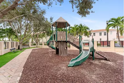 806 NW 83rd Lane, Boca Raton, FL 33487 - Photo 30