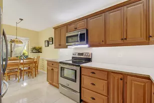 10155 Mangrove Dr, Boynton Beach, FL 33437 - Photo 10