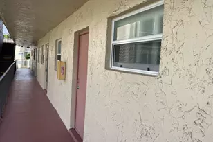 705 Lori Dr, Palm Springs, FL 33461 - Photo 4