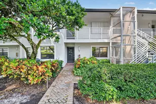 7 Southport Ln, Boynton Beach, FL 33436 - Photo 2