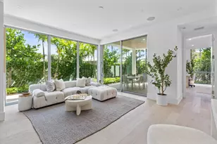 1070 Del Harbour Dr, Delray Beach, FL 33483 - Photo 4