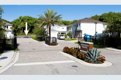 1125 Prosperity Village Drive, North Palm Beach, FL 33410 - Photo 4